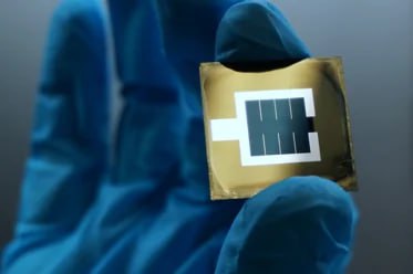 Новые достижения в области фотоэлементов: тандемный перовскит-кремниевый элемент