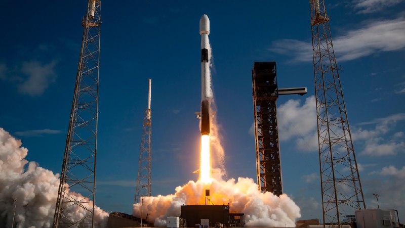SpaceX: три запуска ракет за 24 часа