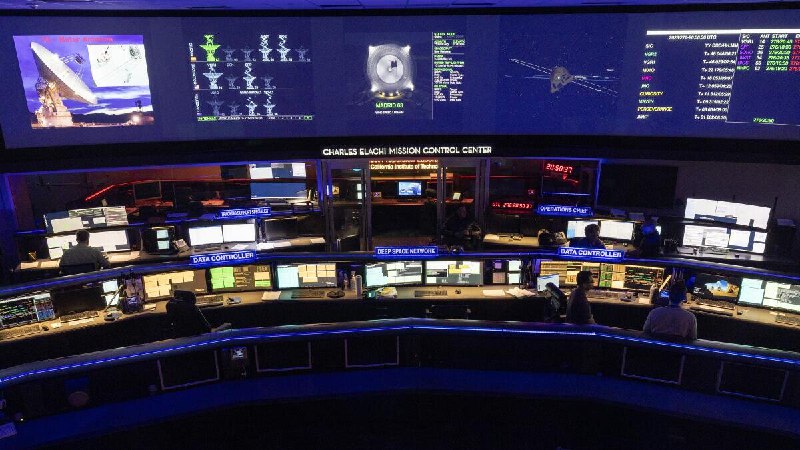 Пожары опустошили Центр управления полетами NASA