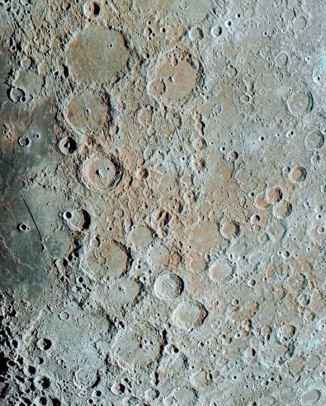 Фотография Луны высокого разрешения