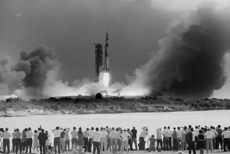 Историческая фотография: запуск миссии «Аполлон-11»