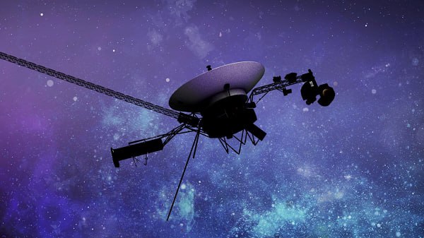 NASA отключает научные приборы на Voyager’ах для продления миссий
