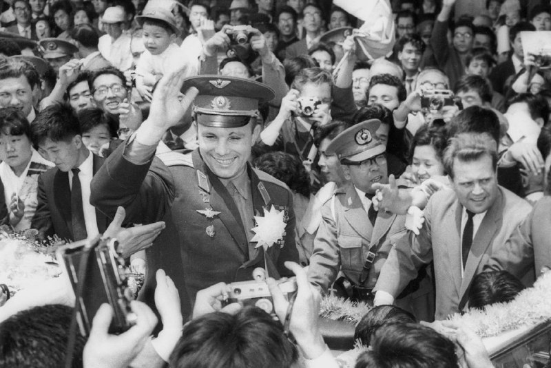 Наследие Юрия Гагарина: Первый космонавт и его влияние на мир