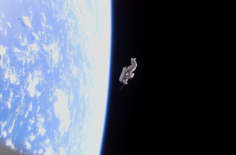 Ключевые события и открытия в космосе: от поиска Девятой планеты до космических миссий