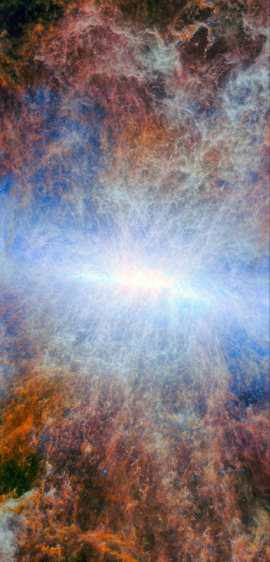 Галактика M82: яркое звездообразование и взаимодействие с соседней галактикой