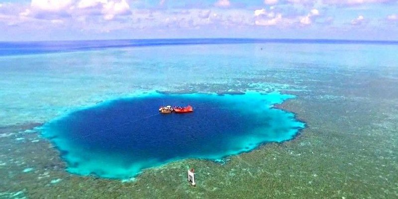 Самая глубокая Голубая дыра на планете: Драконья нора