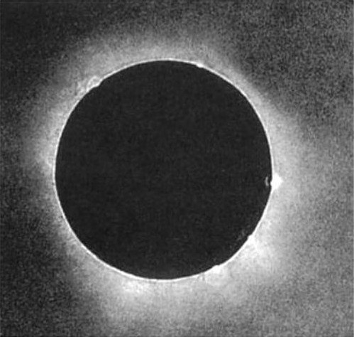 Первая в истории фотография солнечного затмения