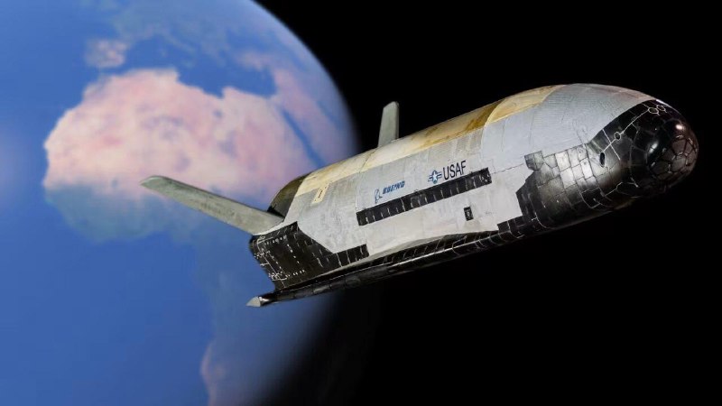 Американский секретный космоплан X-37B отправится в восьмой полет